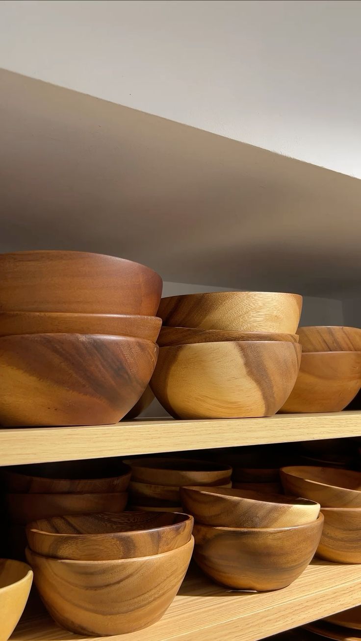 Deep Curved Wooden Bowl with Cover